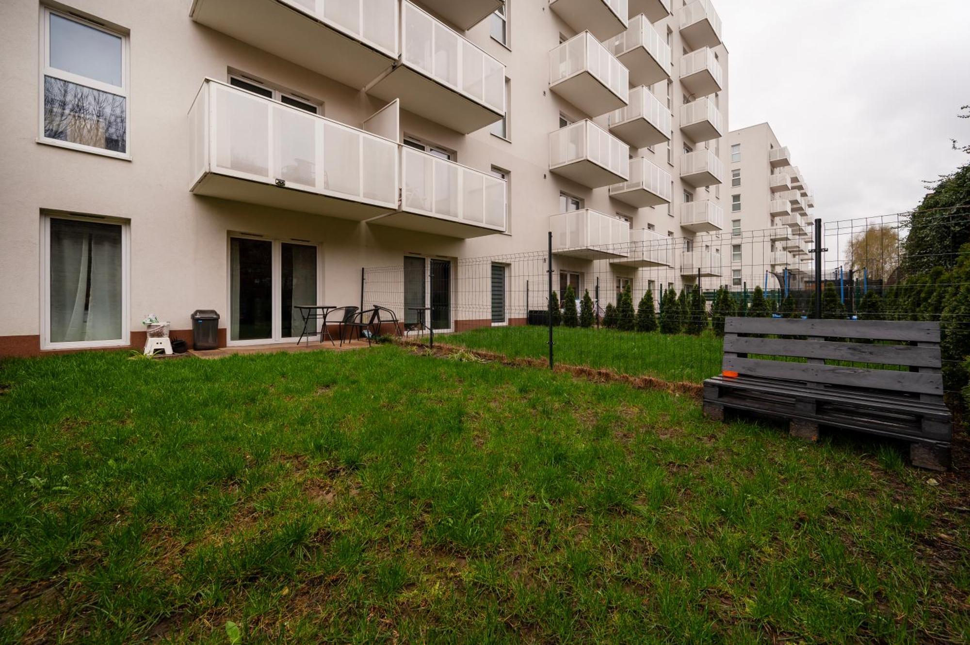 Hideaway Apartment - Terrace With Garden & Parking- By Rentujemy Łódź Exterior foto